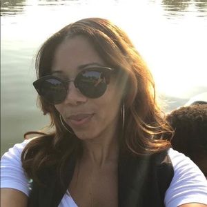 Meet your Posher, Candice